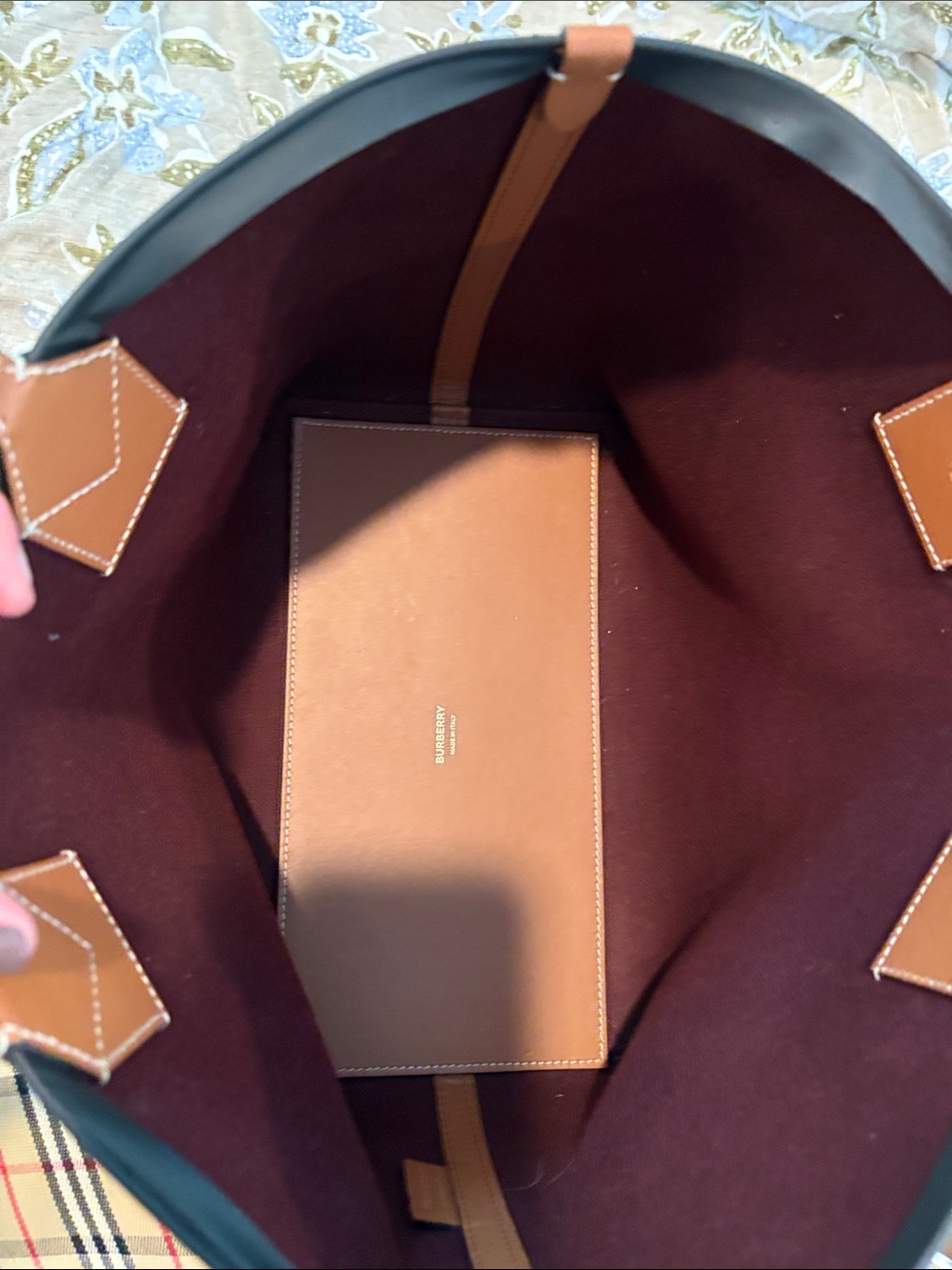 Burberry Small London Tote - Picture 2 of 5